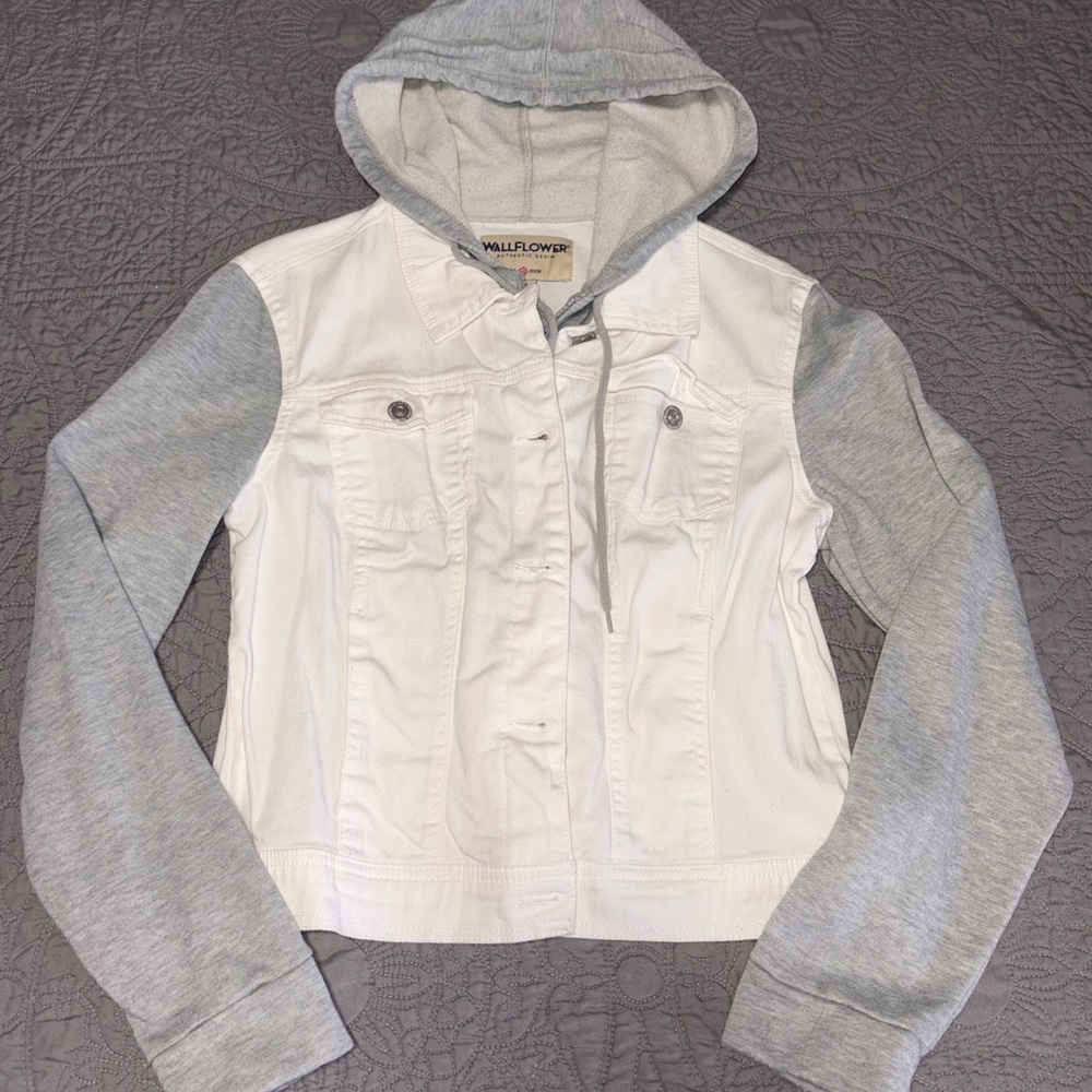 Wallflower Women's Jean Jacket with White and Gray Design